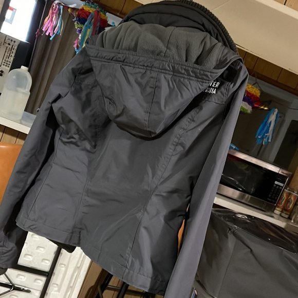 Winter jacket - Picture 4 of 4